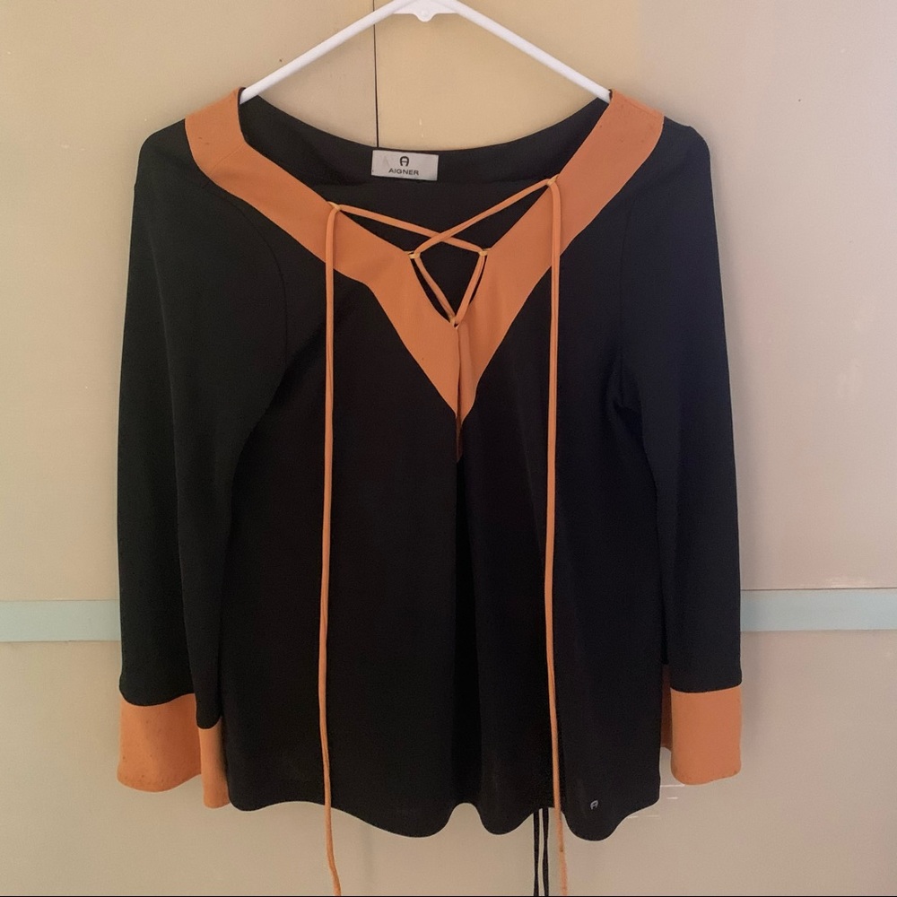 Etienne Aigner 2 piece top/pant set